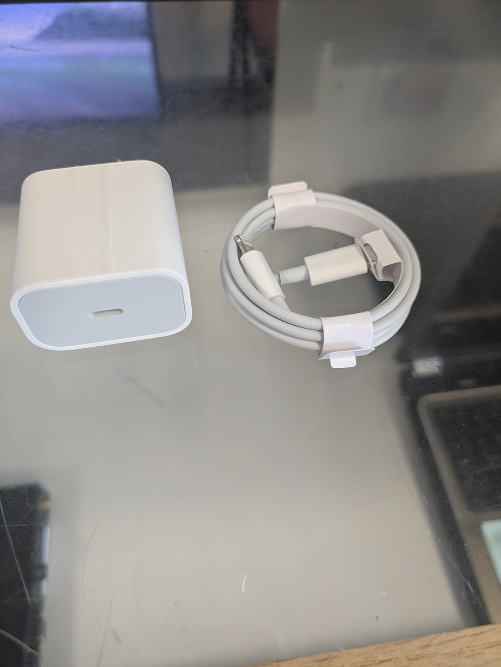20w iPhone lighting charger USB and wall