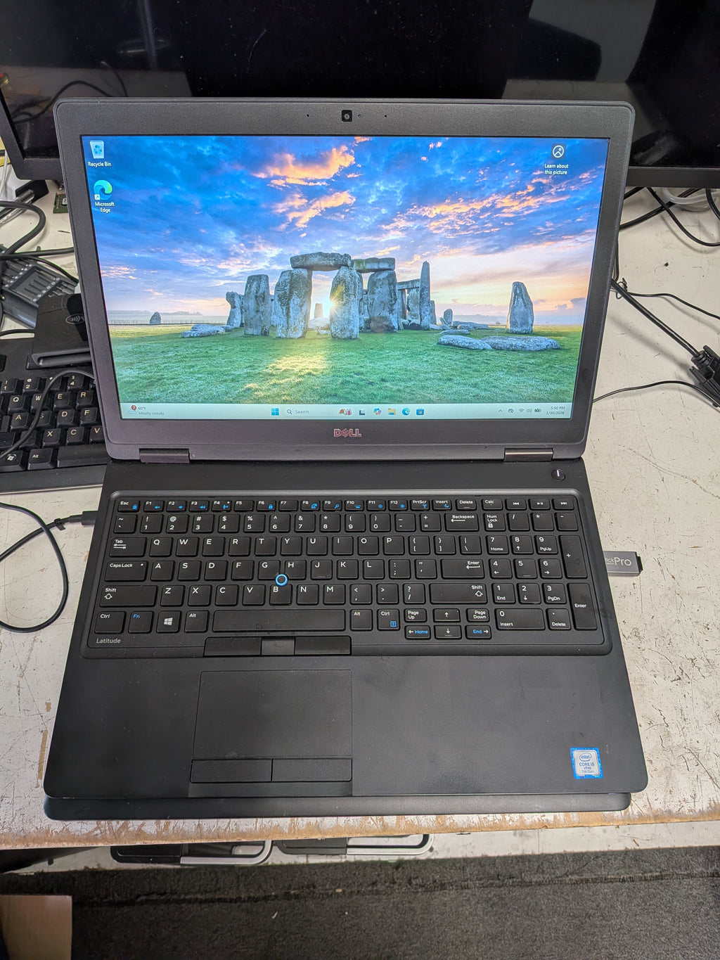 Dell latitude laptop windows 11 64 bit